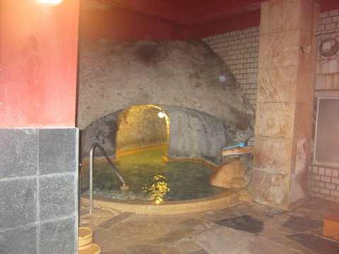 山海館（洞窟入口）のサムネイル画像